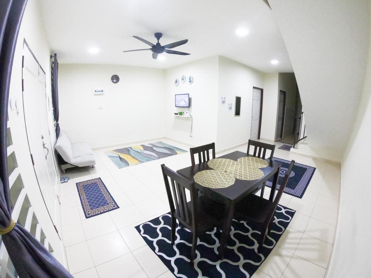 Ayna Homestay 5 Minutes To Marang Jetty Buitenkant foto