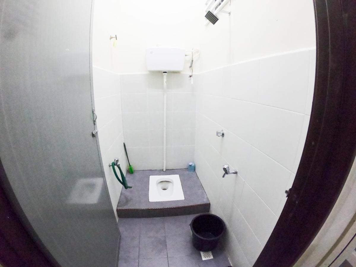 Ayna Homestay 5 Minutes To Marang Jetty Buitenkant foto