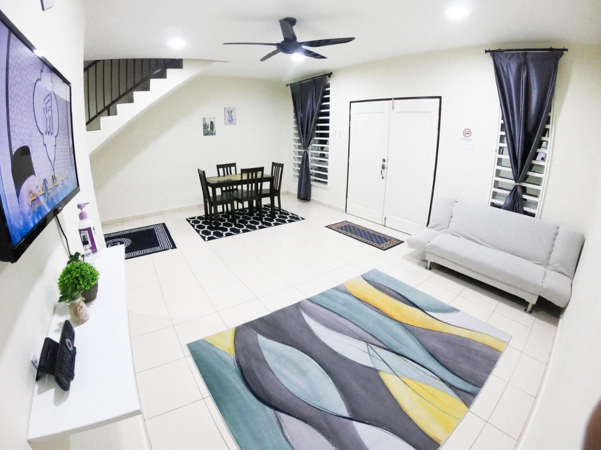 Ayna Homestay 5 Minutes To Marang Jetty Buitenkant foto